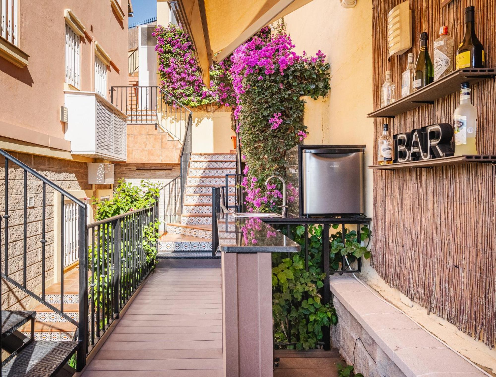 Private Luxurious Hillside Villa With Pool & Sea Views For 8 To 10 Ppl Fuengirola Dış mekan fotoğraf