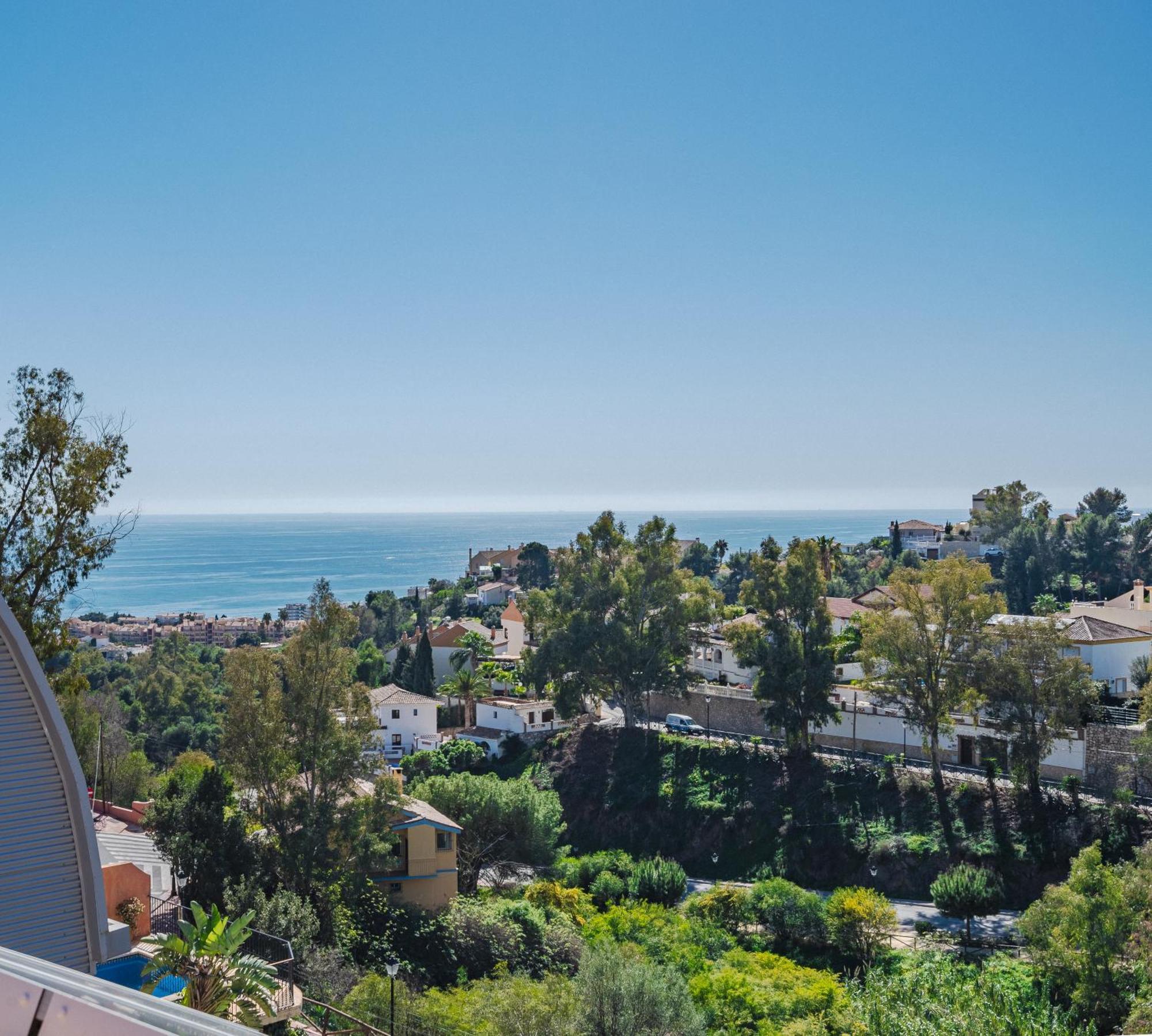 Private Luxurious Hillside Villa With Pool & Sea Views For 8 To 10 Ppl Fuengirola Dış mekan fotoğraf